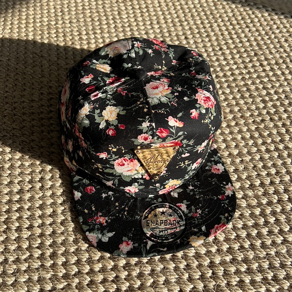 SODIAL(R) Chapeau baseball hat Hater Snapback Triangle Badge Floral Hat